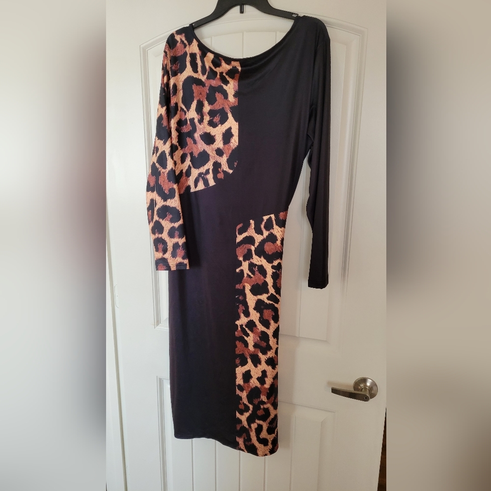 NWOT! Plus Size Elegant Dress,  Colorblock Leopard - Picture 4 of 5
